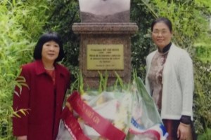 American and French friends show special love for President Ho Chi Minh
