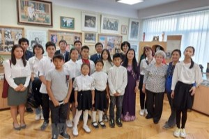Vietnamese class at High School named after President Ho Chi Minh in Ukraine opens