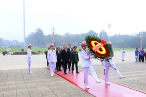 Delegation from Thailand’s Ministry of Defense visit Ho Chi Minh’s mausoleum