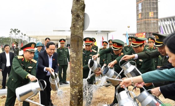 Ministry of National Defense launches tree planting festival in gratitude to great Uncle Ho