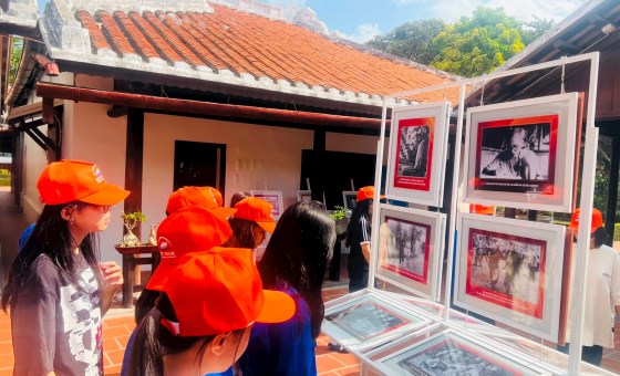 Binh Thuan organizes exhibition on Uncle Ho with nation’s glorious victory
