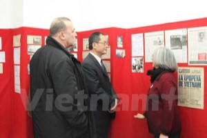 Communist Party of Argentina honours President Ho Chi Minh