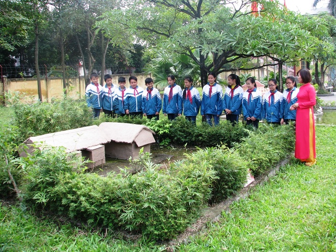 The model of the house in Sen village in Kim Lien commune, Nam Dan district, Nghe An province, President Ho Chi Minh’s fatherland.