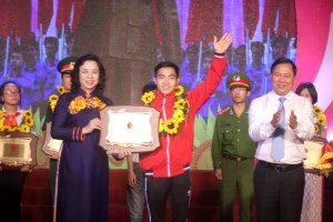 Hanoi: Outstanding youth following Ho Chi Minh’s advice praised