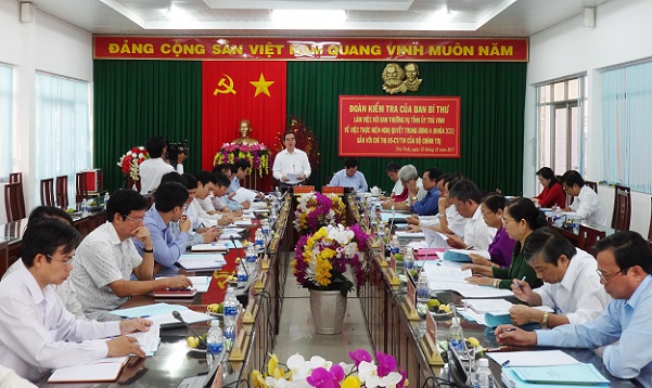 Accordingly, the delegation inspected the leadership, direction, thorough grasping, and implementation of the Resolution of the 4th meeting of the 12th Communist Party of Vietnam Central Committee (CPVCC) on enhancing Party building and rectification and Directive 05 of the Politburo on studying and following the ideology, morality and style of President Ho Chi Minh.