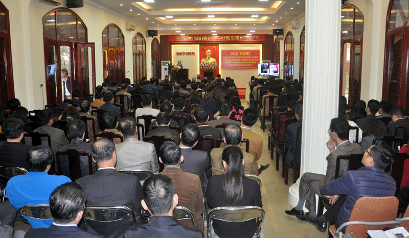 At the meeting (Photo: baoquangninh.com.vn)