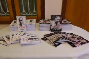 "Ho Chi Minh’s Biography” in Bengali made public