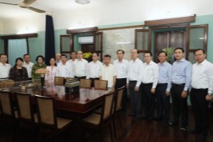 Ho Chi Minh City Party Committee expresses gratitude to Uncle Ho