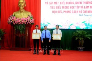 Vinh Long honors typical youths for following Uncle Ho’s teachings