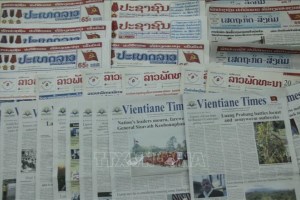 Lao newspapers treasure relationship with Vietnam