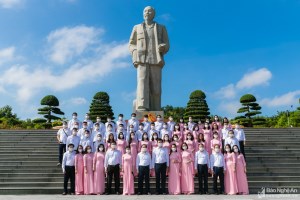 Central province’s newspaper commemorates Uncle Ho on 60th founding anniversary