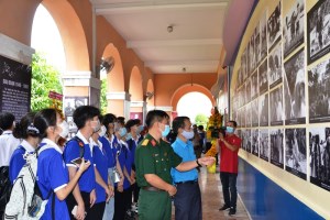 Exhibition on President Ho Chi Minh in cinematography opens in Ho Chi Minh City