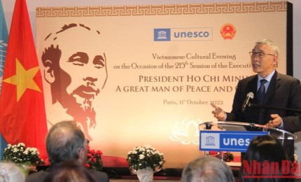 Honoring President Ho Chi Minh at UNESCO headquarters