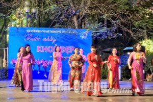 Circus and shows mark 75th anniversary of President Ho Chi Minh's return to Tuyen Quang