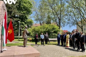 President Ho Chi Minh’s 132nd birthday marked in Hungary
