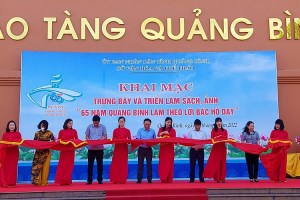 Nearly 1,000 documents and objects related to Uncle Ho displayed in Quang Binh