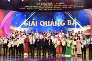 Works on studying and following President Ho Chi Minh’s example honoured by HCMC