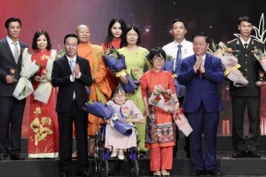 Nearly 70 outstanding individuals honored for studying and following Uncle Ho’s example