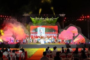 Special music show mark 80th anniversary of the “Outline of Vietnamese Culture”