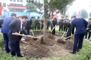Tree planting festival held to realize Uncle Ho’s teachings