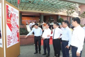 Exhibition marks 75th anniversary of President Ho Chi Minh’s appeal for patriotic emulation
