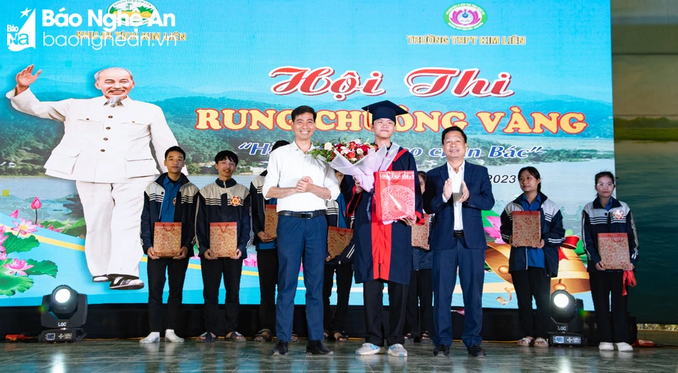 Student from Kim Lien High School wins contest on studying President Ho Chi Minh’s life and career