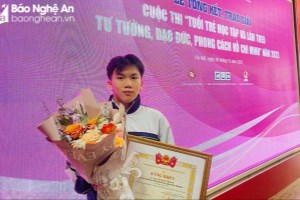 Male student loves history and journey to third prize in contest related to Uncle Ho