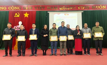 Pac Nam honors 46 groups and individuals in studying and following Uncle Ho