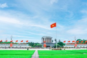 Over 61,000 people visit President Ho Chi Minh mausoleum during five-day national holidays