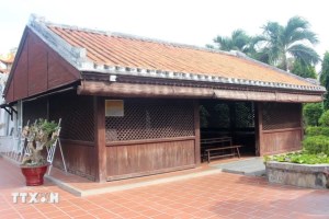 Previous school printed with Uncle Ho’s footprint