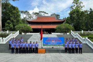 Bac Kan provincial People's Procuracy offers incense to President Ho Chi Minh in K9 Area