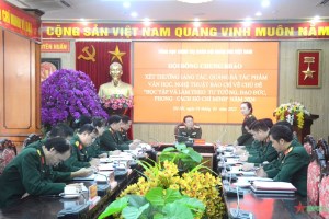 Awarding works on theme “Studying and following Ho Chi Minh’s ideology, morality and style”